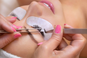 7 pasi pentru a-ti proteja genele naturale atunci cand porti extensii